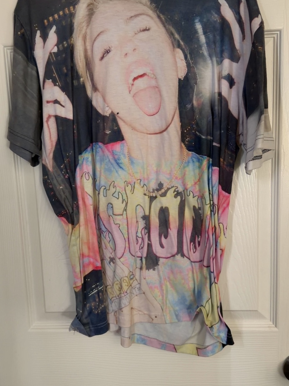 Miley Cyrus shirt